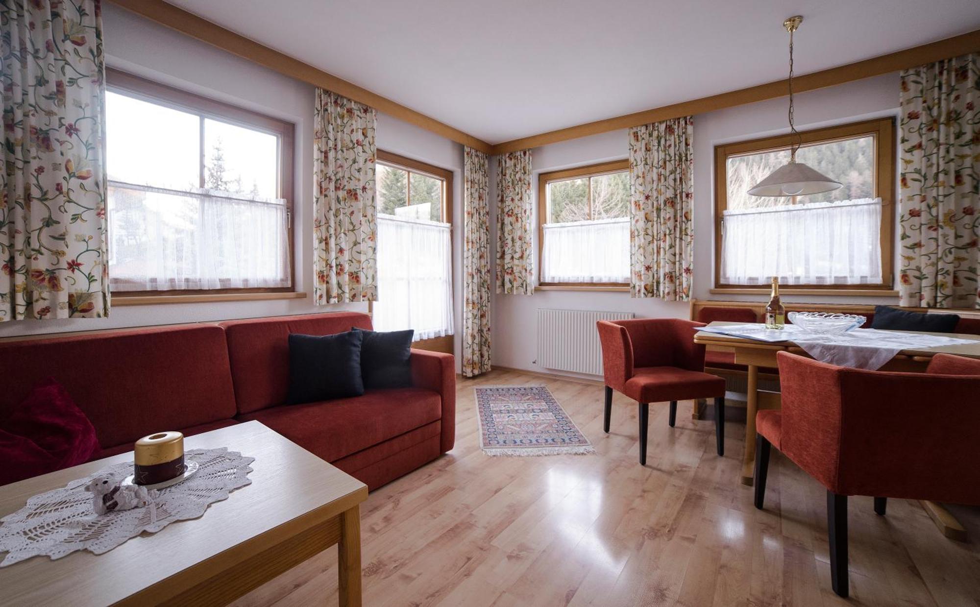 Alberts Bellevue Appartements Nauders Pokój zdjęcie