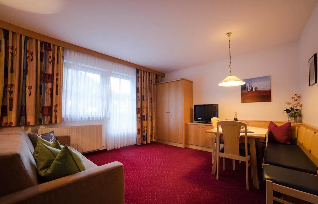 Alberts Bellevue Appartements Nauders Zewnętrze zdjęcie